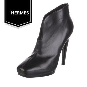Hermes Black Leather Womens Ankle Boots. Size 10.